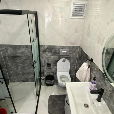 Sueper Lueks Apartment Istanbul